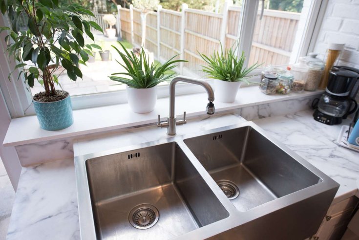 Different Types of Kitchen Sinks and Faucets for Your New Kitchen